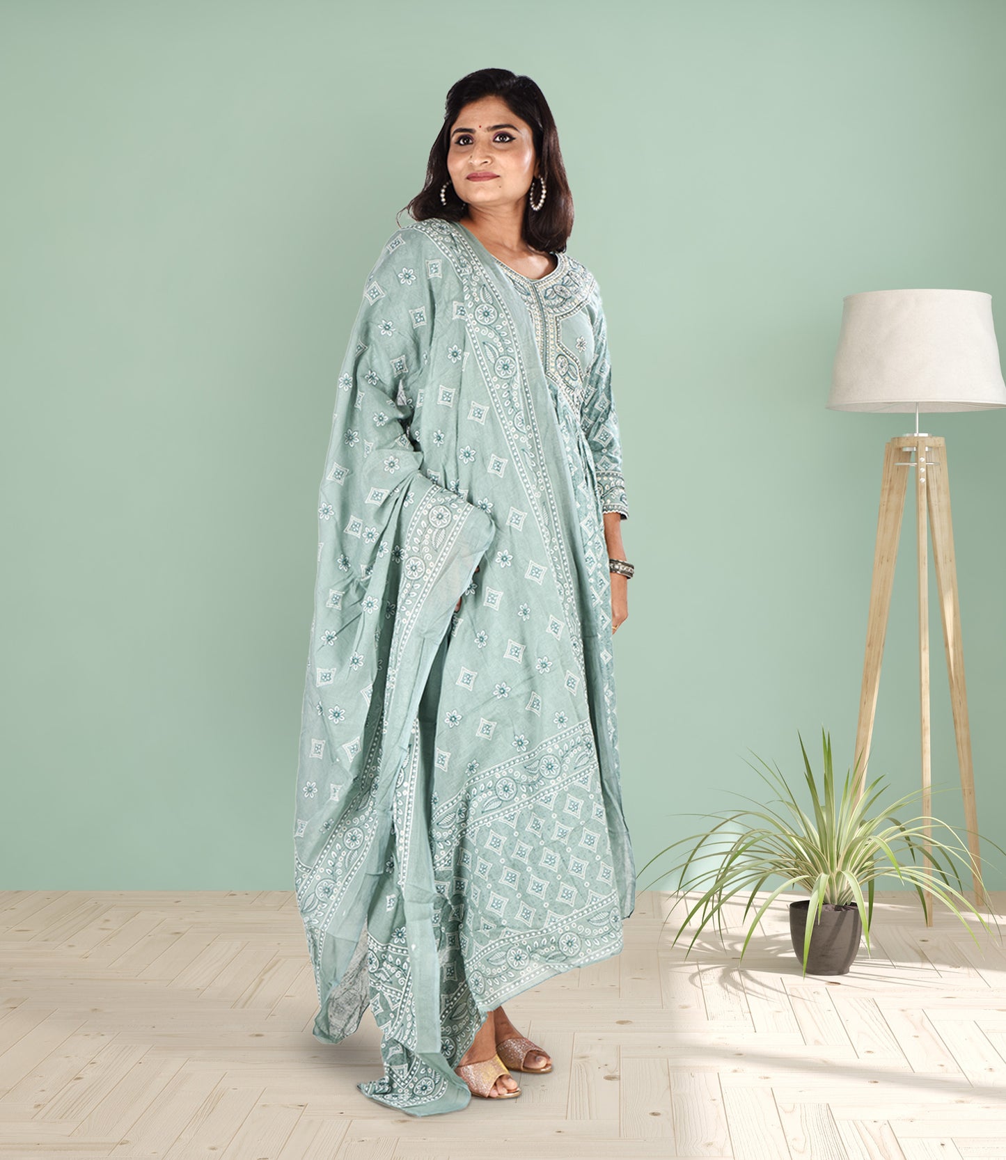 Ethnic Motifs Embroidered High Slit Threadwork Kurta with Trousers and Printed Dupatta