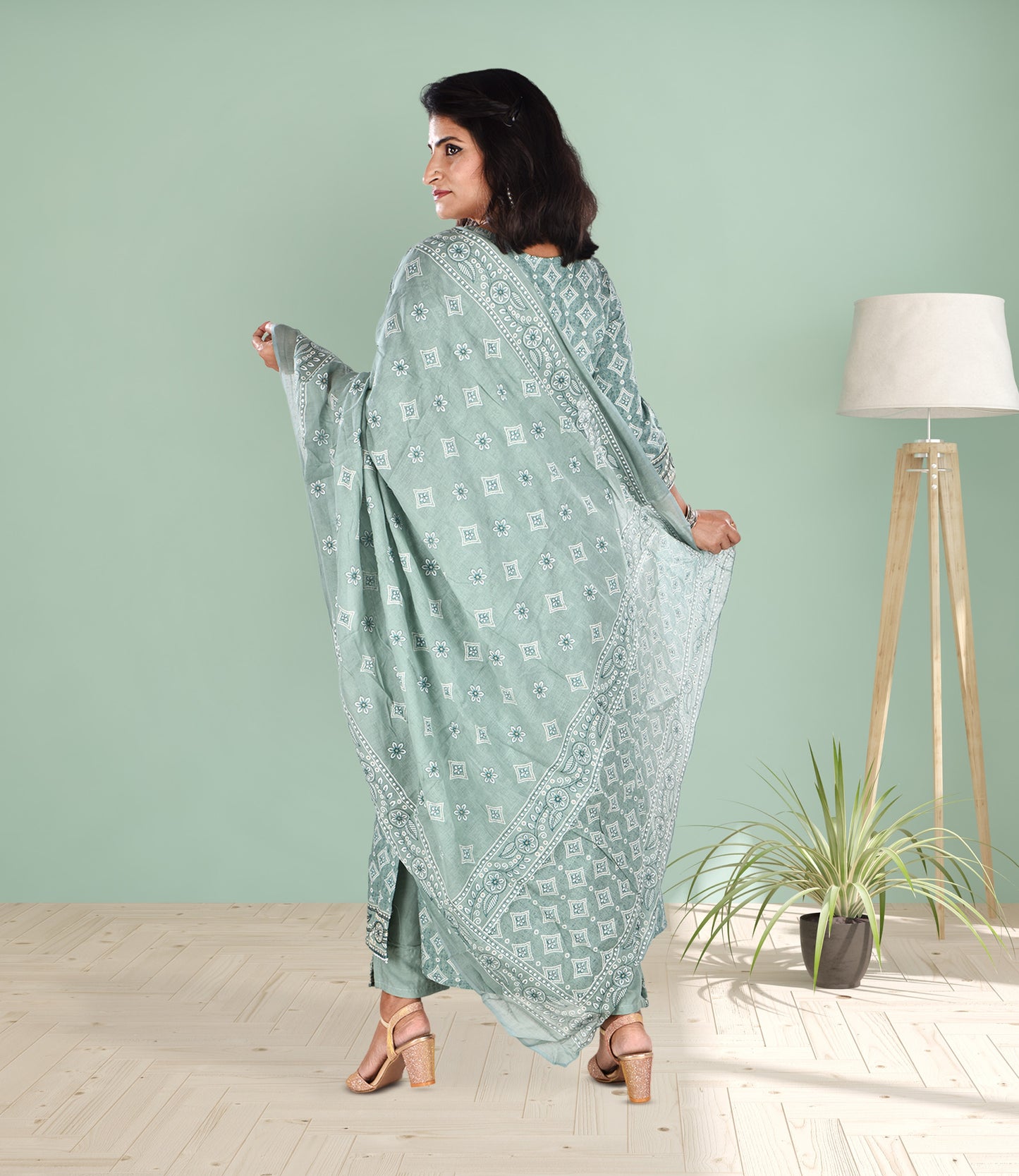 Ethnic Motifs Embroidered High Slit Threadwork Kurta with Trousers and Printed Dupatta