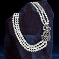 Shiny Multi-Layer White Pearl Magnetic Necklace